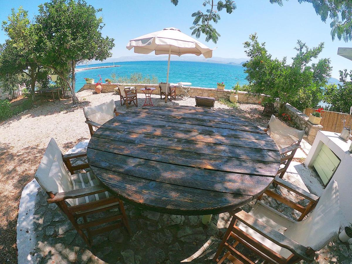 Kiveri 1876 Traditional Seafront Cottage ภายนอก รูปภาพ